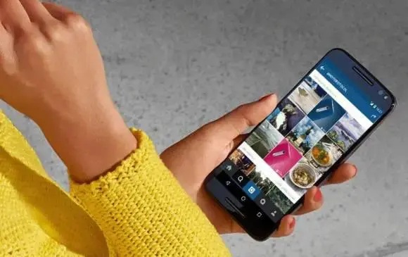El debate sobre cómo se accede a internet en Colombia se intensificó luego de que la Corte Constitucional declarara inconstitucional una norma que permitía a los operadores móviles incluir acceso gratuito a ciertas apps en sus planes.