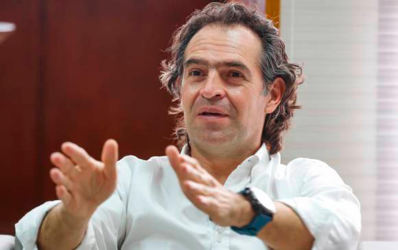 Imputan cargos a hombre que amenazó a ‘Fico’ por redes durante la ...