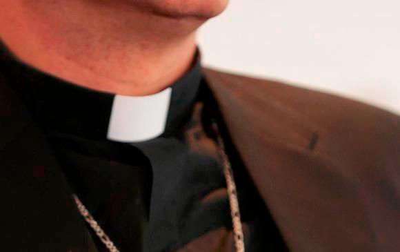 La Fiscalía condenó a sacerdote por abusar sexualmente de un menor que servía en su iglesia en Santander. FOTO: Colprensa