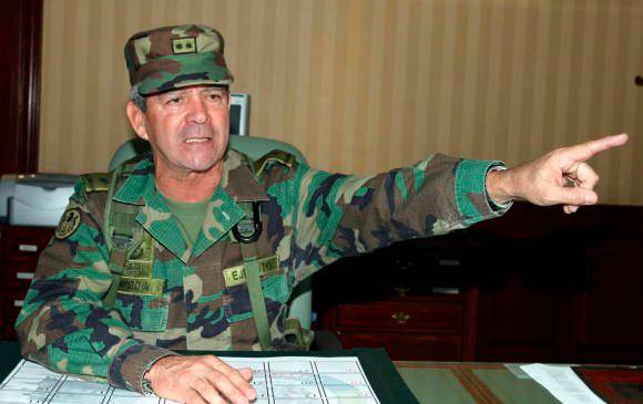 El general retirado Mario Montoya fue el comandante del Ejército en el periodo en el que se presentaron estos casos documentados por la Fiscalía. FOTO ARCHIVO COLPRENSA