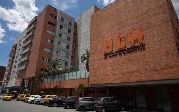 El Hospital General de Medellín tiene 55 camillas en su servicio de urgencia. FOTO EDWIN BUSTAMANTE