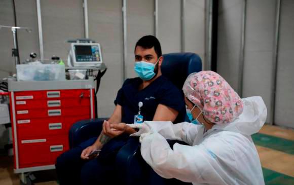 El personal de salud fue priorizado durante la primera etapa del Plan Nacional de Vacunación que ya se llevó a cabo este año. Foto: Edwin Bustamante