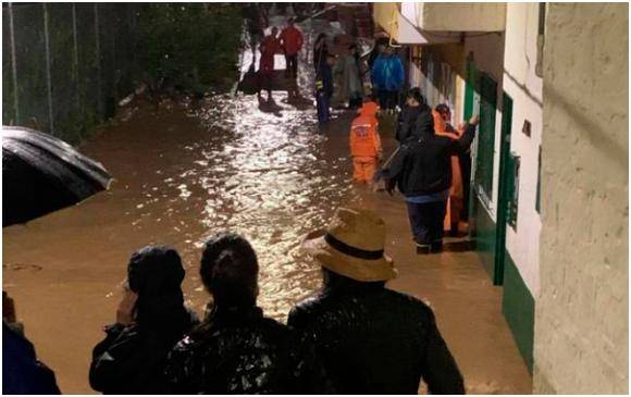 Varios barrios de Rionegro resultaron inundados por las lluvias. FOTO Alcaldía de Rionegro