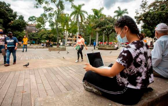 En algunos municipios del Aburrá, como Medellín, ya se cuenta con mínimo vital de internet. FOTO: Camilo Suárez