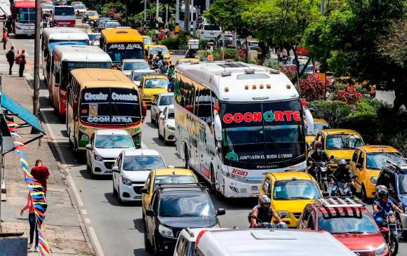 La medida busca mitigar las congestiones que se presentan en los principales corredores viales de la ciudad. FOTO: JAIME PÉREZ