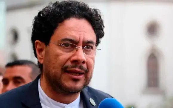 Cepeda busca enfrentarse en las urnas a Roy Barreras, Camilo Romero y Juan Fernando Cristo, en la consulta denominada ‘Frente por la Vida’. Esto, con el fin de escoger al candidato de la izquierda que iría a la primera vuelta presidencial. FOTO: COLPRENSA