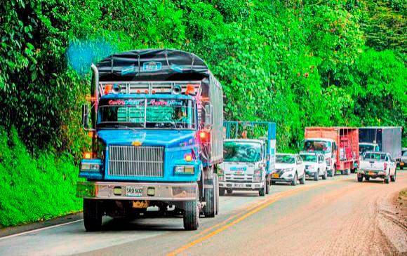 La comunidad del Oriente antioqueño pide que ampliación sea a doble calzada. Proyecto solo concibe una sencilla. FOTO EL COLOMBIANO