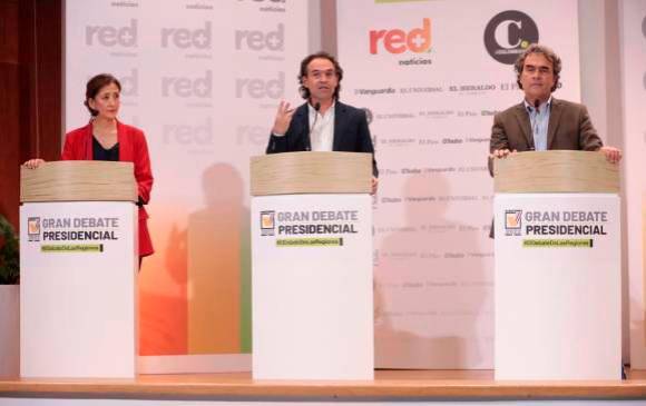 Íngrid Betancourt, Federico Gutiérrez y Sergio Fajardo en el debate presidencial de EL COLOMBIANO. FOTO: Carlos Velásquez