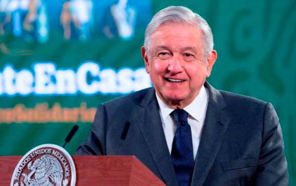 El presidente Andrés Manuel López Obrado aseguró que no está de acuerdo con establecer una regulación al uso de redes sociales. FOTO: Efe