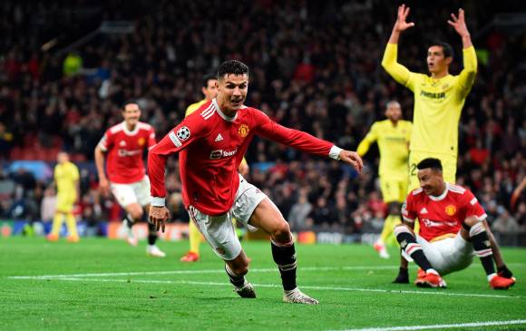 El festejo del portugués Cristiano Ronaldo, que le dio el triunfo al Manchester United. FOTO EFE