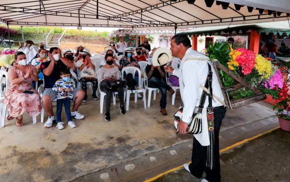 Este año se activaron las visitas a las fincas silleteras del Corregimiento Santa Elena, ya empezaron a llegar turista locales y extranjeros con todos sus elementos de bioseguridad. 