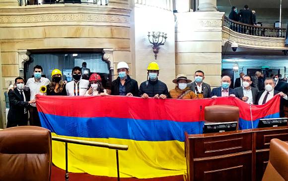 Miembros de la oposición estuvieron presentes en la instalación y tuvieron la palabra con tres de sus representantes. FOTO Twitter María José Pizarro