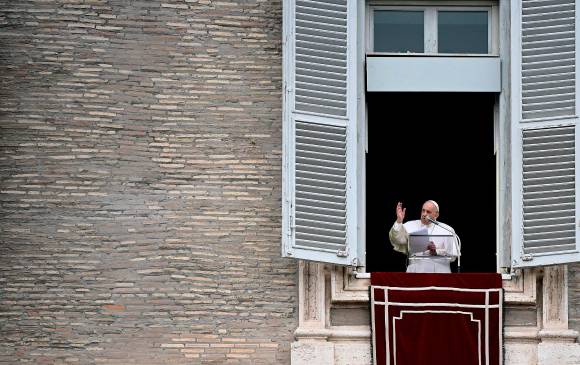 El Papa Francisco habló sobre los migrantes, a propósito de los 70 años de servicio de la Organización Internacional para las Migraciones (OIM). FOTO EFE