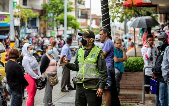 El alcalde de Medellín advirtió el pasado lunes que no se descartan restricciones para los no vacunados. FOTO CAMILO SUÁREZ