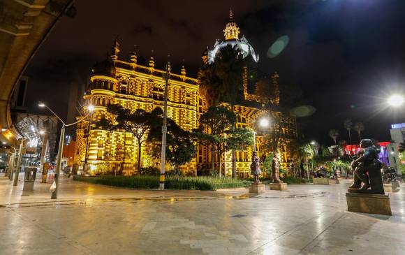 El Gobernador (e) de Antioquia anunció que habrá toque de queda nocturno de 10:00pm a 5:00am cada día. FOTO Manuel Saldarriaga