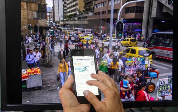Los usuarios de Medellín Me Cuida recibirán un certificado de la correcta eliminación de sus datos personales. FOTO Edwin Bustamante