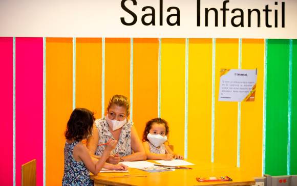 La literatura infantil fue uno de los géneros más solicitados en las bibliotecas. FOTO cortesía Comfenalco.
