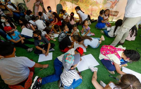 Los niños y niñas participaron en las actividades del programa Jardín Lectura Viva. FOTO Manuel Saldarriaga 