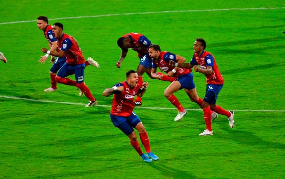 Otro momento para la memoria de los jugadores e hinchas del Medellín, que en medio de la pandemia saborean un título. FOTO dimayor