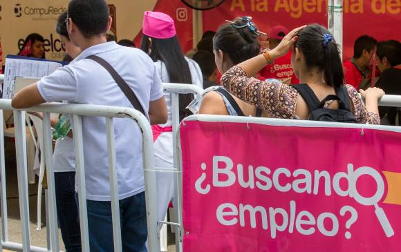 Los canales formales para buscar empleo solo representan el 19 % dentro de las estrategias de los colombianos parar ubicarse en el mercado laboral. FOTO juan antonio sánchez