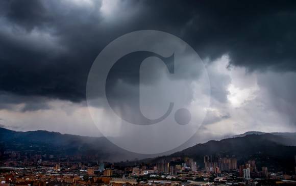 La primera temporada de lluvias, según lo explicado por el Ideam, se vivirá entre abril y mayo. Los volúmenes podrían empezar a disminuir en la primera quincena de junio. FOTO Juan Antonio Sánchez