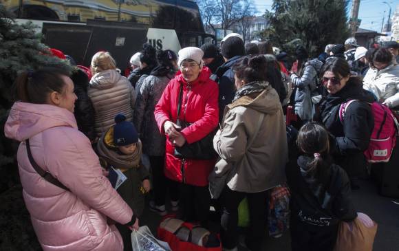 Más de tres millones de ucranianos han huido de su país, principalmente mujeres y niños. FOTO: EFE. 