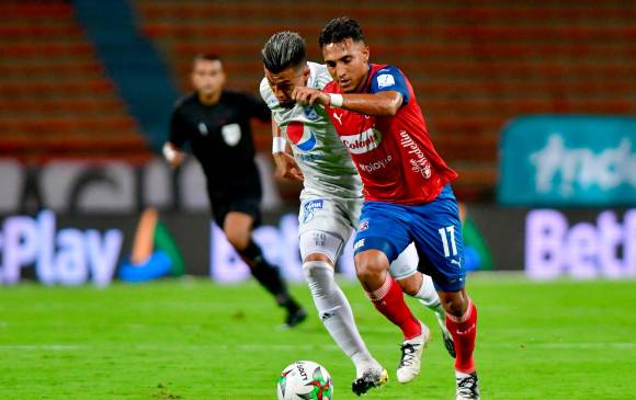 David Loaiza volvió a ser uno de los jugadores destacados del Medellín en la zona de volantes y cuando no apareció James Sánchez, él asumió la función de equilibrar al equipo. FOTO dimayor