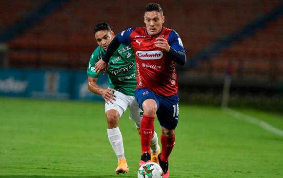 El volante Javier Reina será uno de los regresos positivos que tendrá hoy el Independiente Medellín para enfrentar al Deportivo Cali en la segunda fecha de la Liga Betplay-2. FOTO dimayor