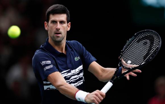 Si el serbio Novak Djokovic, número uno del mundo, quiere jugar el Roland Garros tiene que vacunarse. FOTO EFE 