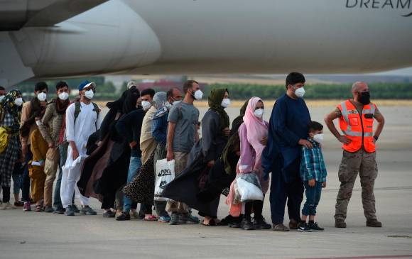 Entre el domingo y el lunes, más 16.000 personas fueron evacuadas de Kabul por aviones militaresde EE. UU. FOTO EFE