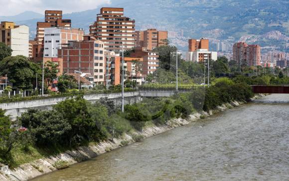 Dotada de espacios públicos, vías arteria y una amplia oferta de transporte público, el río es la zona donde la ciudad busca crecer. FOTOS Manuel Saldarriaga