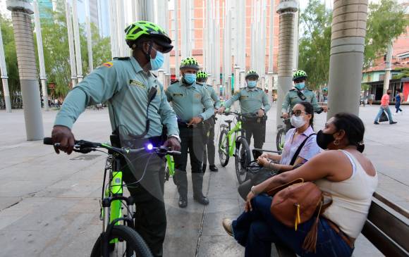 Los principales medios de transporte para los policías de vecindario serán a pie y en bicicleta. FOTO Edwin Bustamante