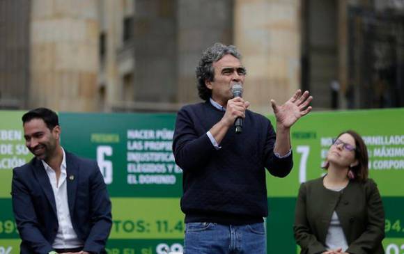Sergio Fajardo es uno de los líderes que impulsa la creación de la Alianza Centro que busca candidato para las próximas elecciones de Presidente. FOTO COLPRENSA 