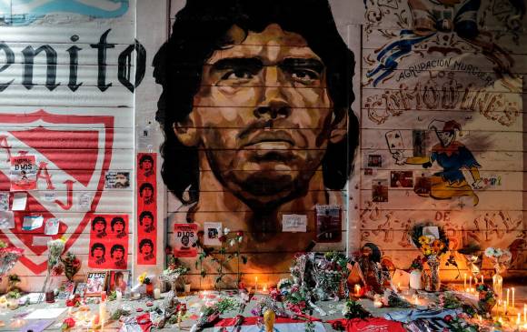 Se conoció el resultado de la autopsia a Diego Maradona. En el mundo siguen las manifestaciones de cariño y dolor por la muerte del crack argentino. FOTO EFE
