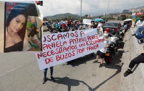 Los manifestantes piden que se busque el cuerpo de la joven. Foto: Camilo Suárez