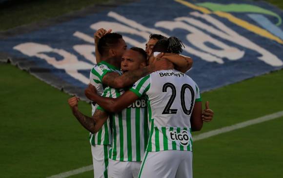 El festejo verdolaga que lo mantiene en los primeros lugares de la tabla de posiciones de la Liga Betplay-2. FOTO JAIME PÉREZ
