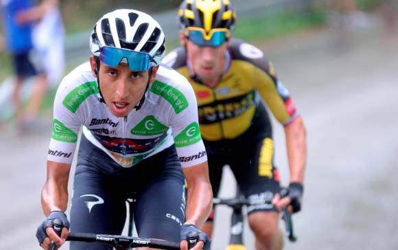 Egan Bernal cumple un destacado papel en su primera Vuelta a España, más allá de las adversidades que ha tenido. FOTO EFE