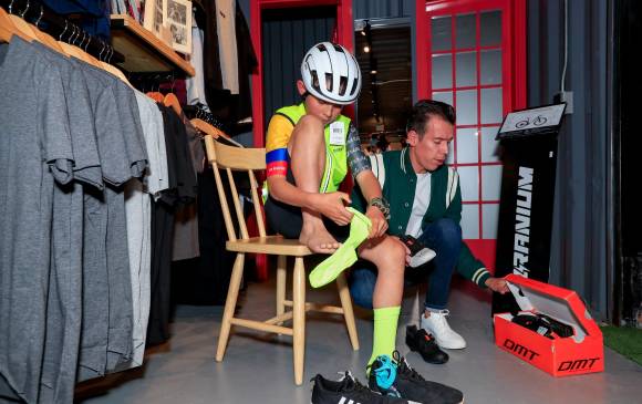 Ángel, estudiante de 8° de bachillerato, ya ha sido podio en carreras de ciclismo en La Unión.