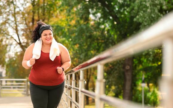 Desde una edad temprana se debe enseñar la importancia de realizar actividad física y tener una alimentación balanceada. FOTO: SSTOCK.