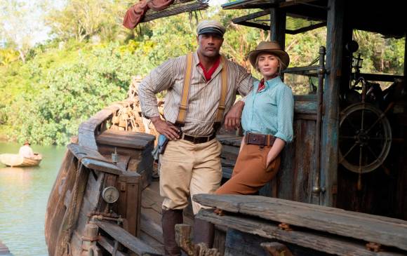 Dwayne Johnson y Emily Blunt traen la aventura de los parques al cine con Jungle Cruise. El vestuario de la cinta fue diseñado por el español nominado al Óscar, Paco Delgado. FOTO cortesía disney+
