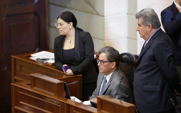 El ministro de Hacienda, Alberto Carrasquilla, en los debates en el Congreso de la reforma tributaria que el Gobierno presentó en 2018, antes de la pandemia. Aspira, según ha dicho, a mantener el apoyo que tuvo ese año con la nueva propuesta. FOTO Colprensa