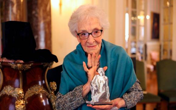 Ida Vitale tiene 98 años. FOTO: AGENCIA EFE.