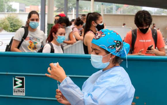 “Empresas por la Vacunación” alcanzó su primer millón de dosis aplicadas aportando a la salud pública del país. FOTO Edwin Bustamante