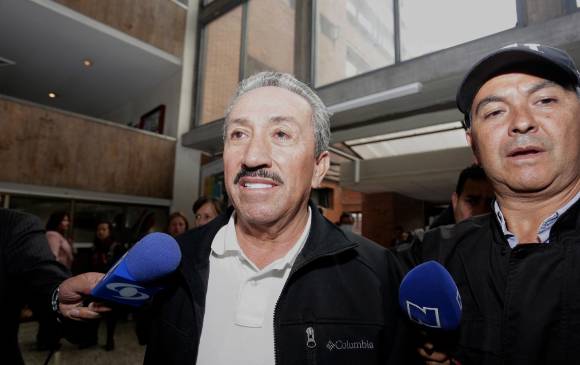Hugo Aguilar (izq.) es un militar retirado que busca la libertad condicional luego de ser capturado por lavado de activos y enriquecimiento ilícito. FOTO Colprensa