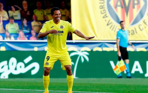 Una de las celebraciones de Carlos Bacca durante su encuentro frente al Sevilla. Llegó a 5 goles esta temporada FOTO efe 