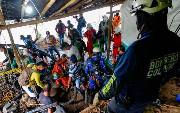 Un antioqueño entre los mineros atrapados en socavón en Neira