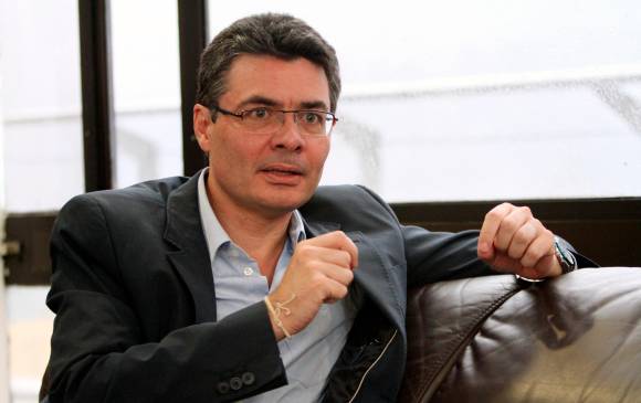 El exministro y rector de la Universidad de los Andes aún no dice sí a la propuesta de ser candidato presidencial. FOTO ARCHIVO