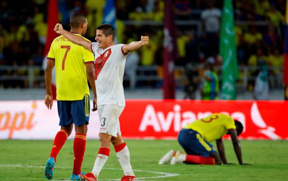 Momento del gol peruano de Edison Flores. FOTO EFE/Mauricio Dueñas