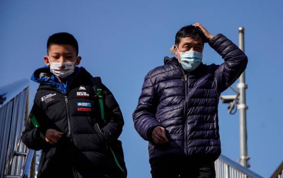 Es normal que los virus (incluso las ya denominadas variantes) continúen mutando. Las que podrían presentar mayor transmisibilidad o virulencia son estudiadas con más detalle. FOTO EFE.