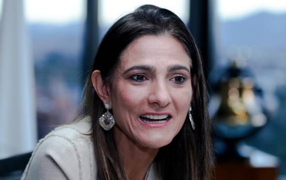 La ministra de Transporte, Ángela María Orozco, resaltó la importancia de la construcción del aeropuerto. FOTO COLPRENSA